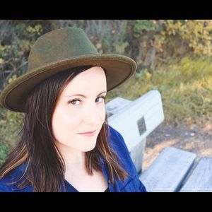 Meet your Posher, Mandy